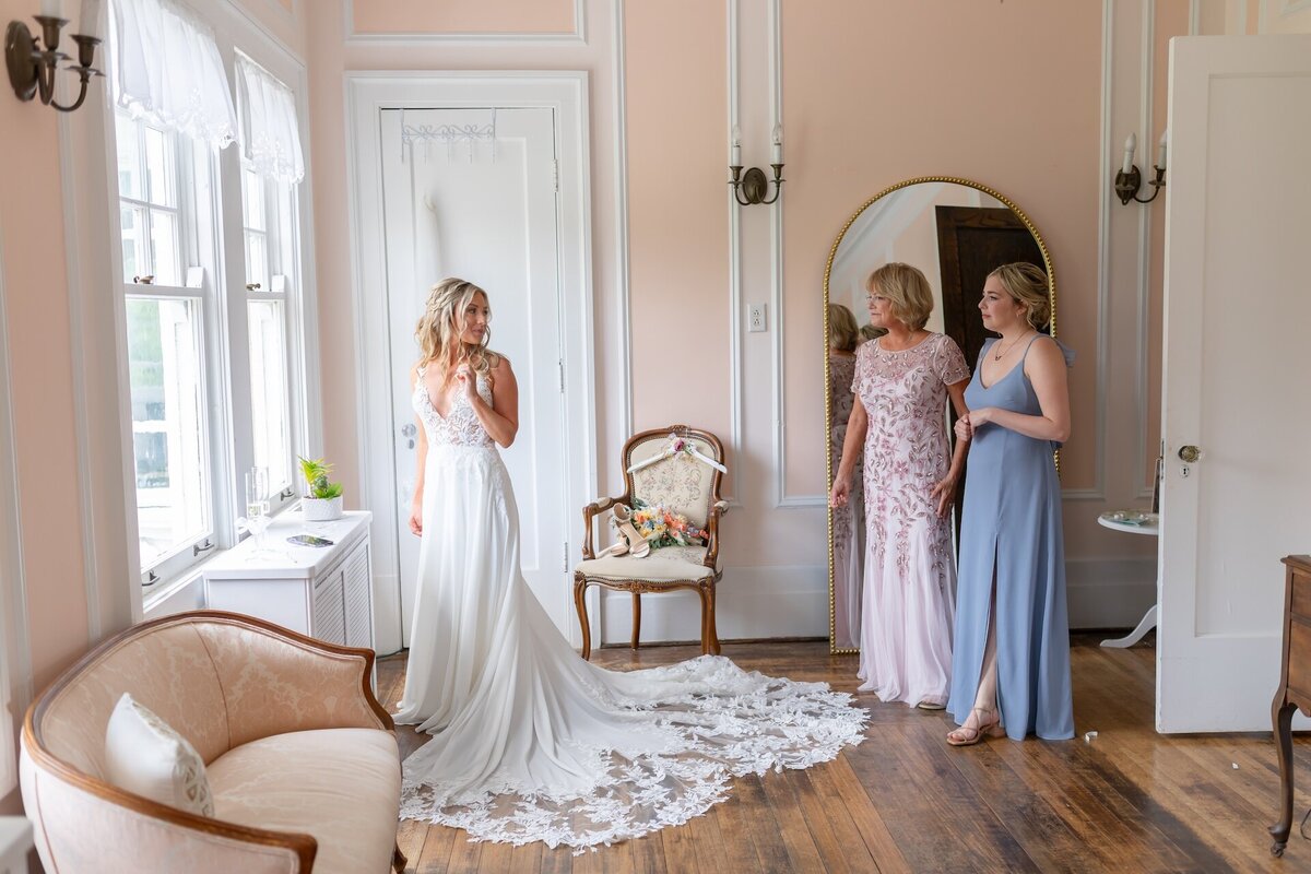 Kelsey & Andrew Wedding, Lehmann Mansion, Lake Villa, IL 6-27-25, Maira Ochoa Photography-0422