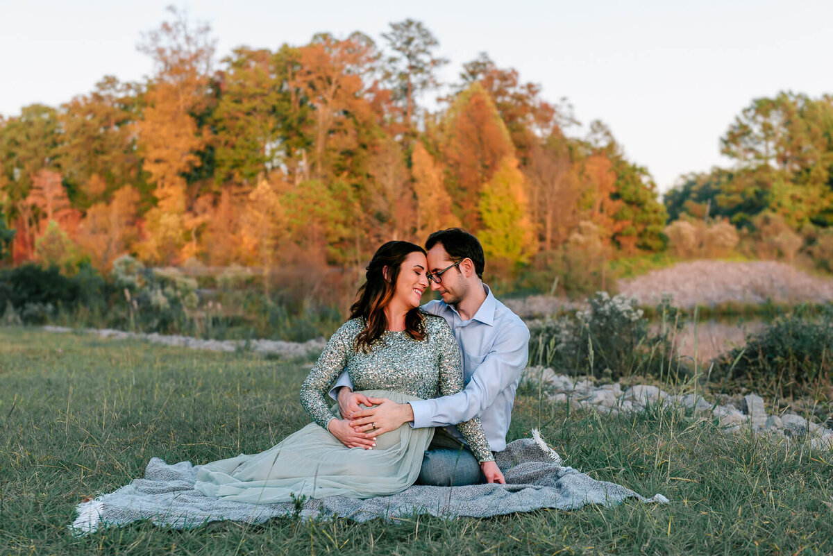 maternity-photoshoot-ideas-9
