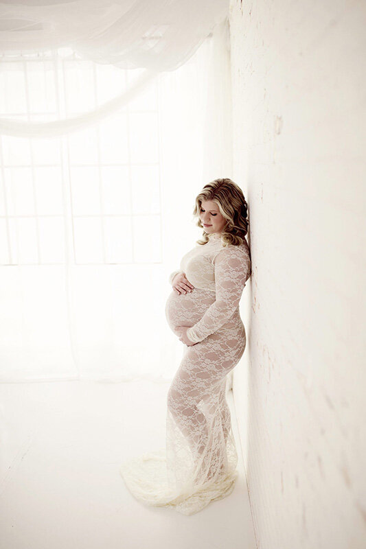 airy-maternity-photoshoot-medina
