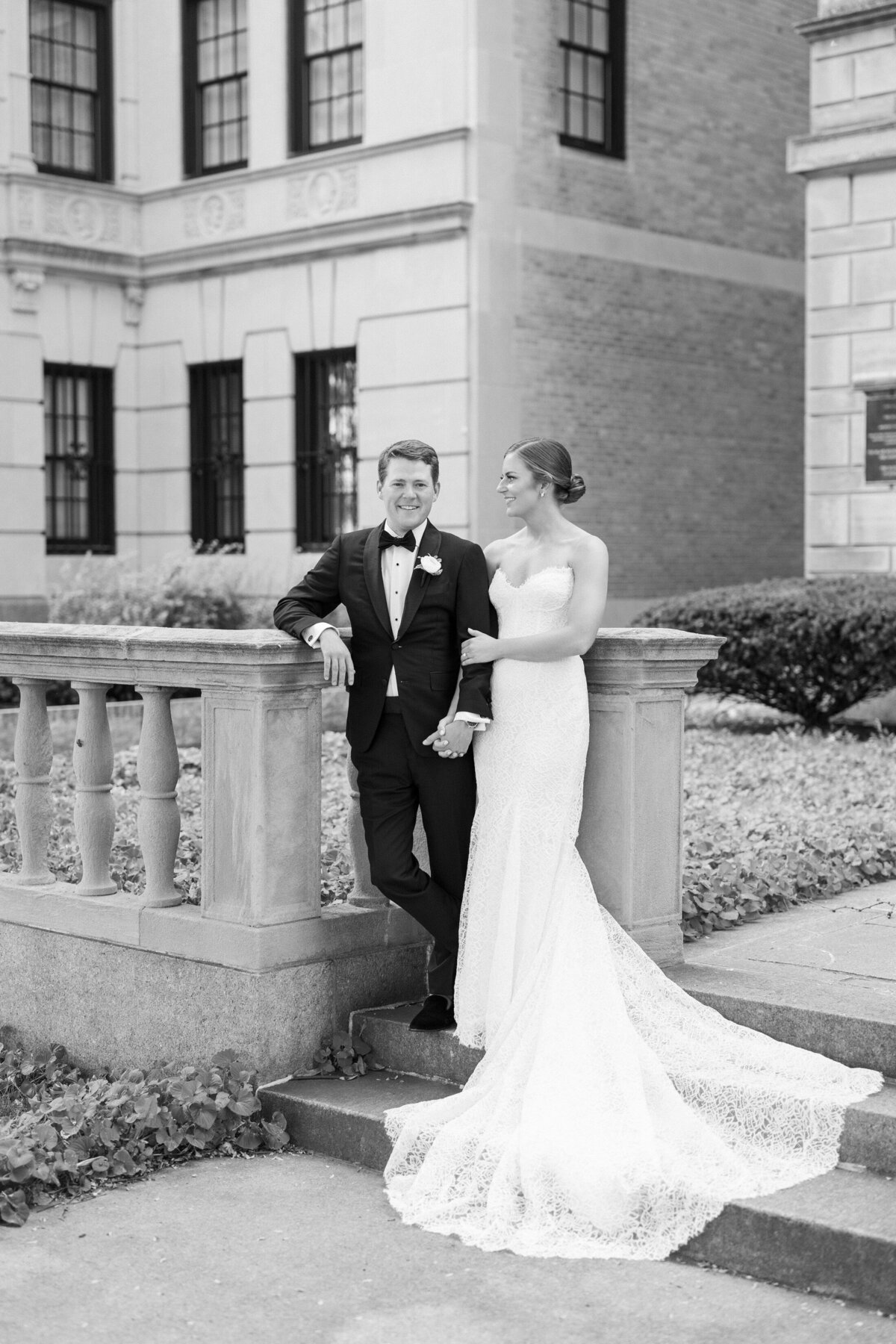 st-james-chapel-wedding-chicago-36