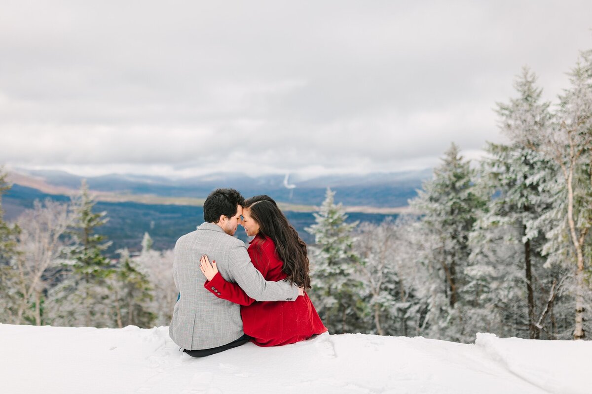 Kelly_Payeur_Photography_New_Hampshire_White_Mountains_Winter_Engagement_Photographer_0016