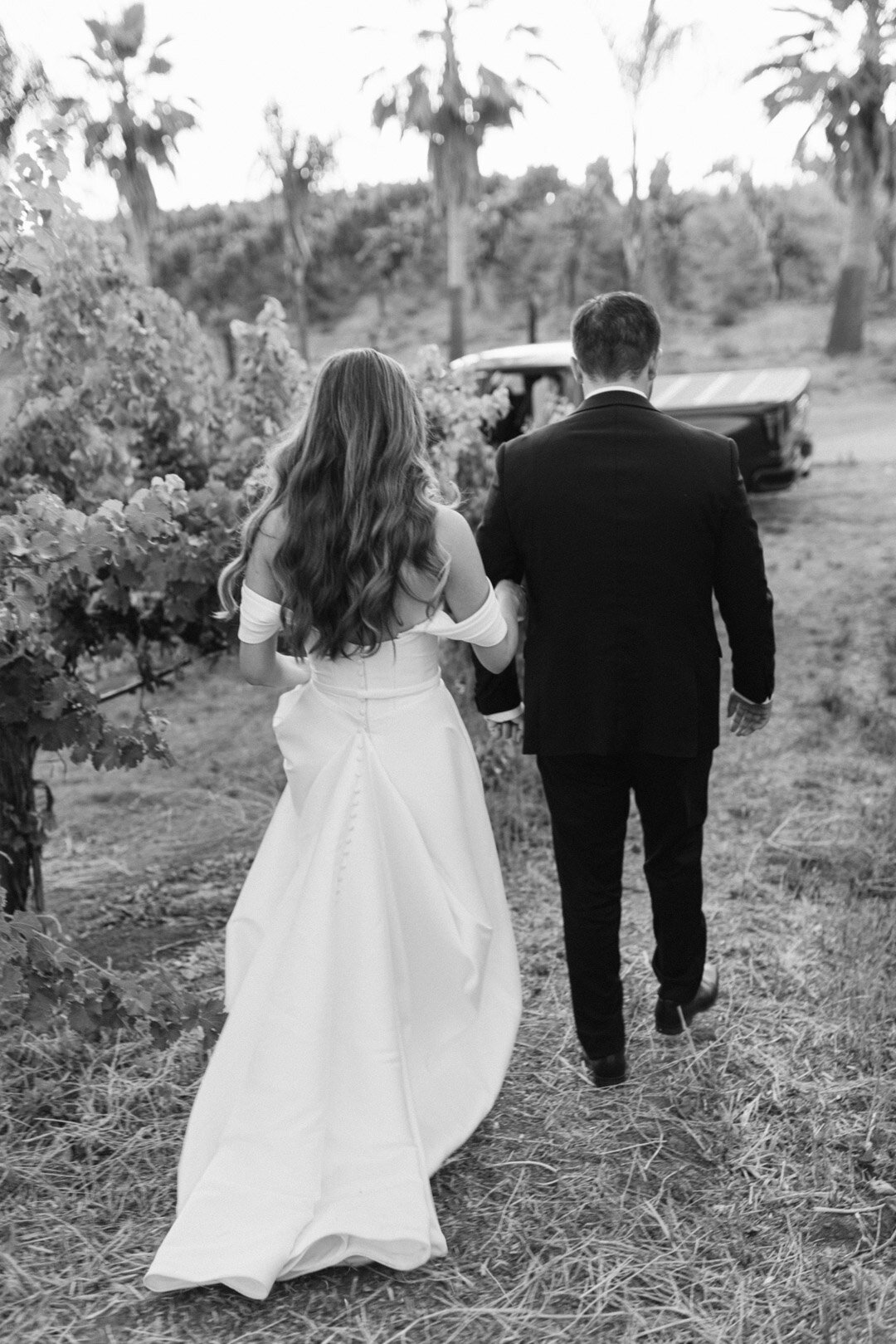 A breathtaking Destination Wedding, where Adam + Bianca exchanged vows against the backdrop at Luxury Estate in San Diego Falkner Winery captured with a timeless, editorial eye by Michael Asmussen Photography, an internationally recognized destination wedding photographer specializing in luxury celebrations. Explore more of Michael’s work in Orange County, Palm Desert, Los Angeles, San Diego, Tokyo Japan, Las Vegas, Seoul and beyond.