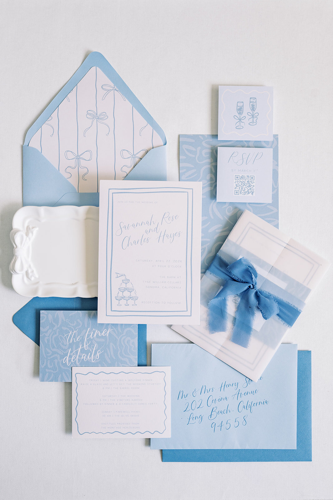 full-blue-suite-flatlay-modern-design
