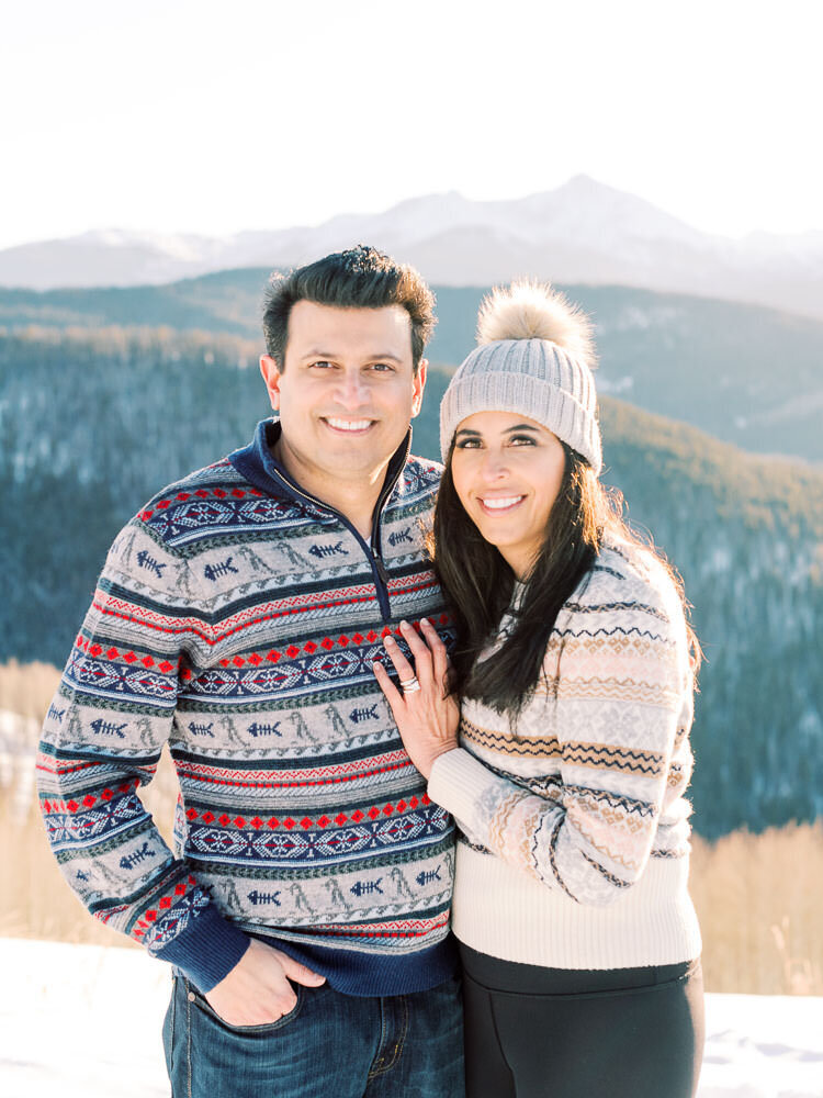 Colorado-Family-Photography-Vail-Colorado-Christmas-Winter-Mountaintop26