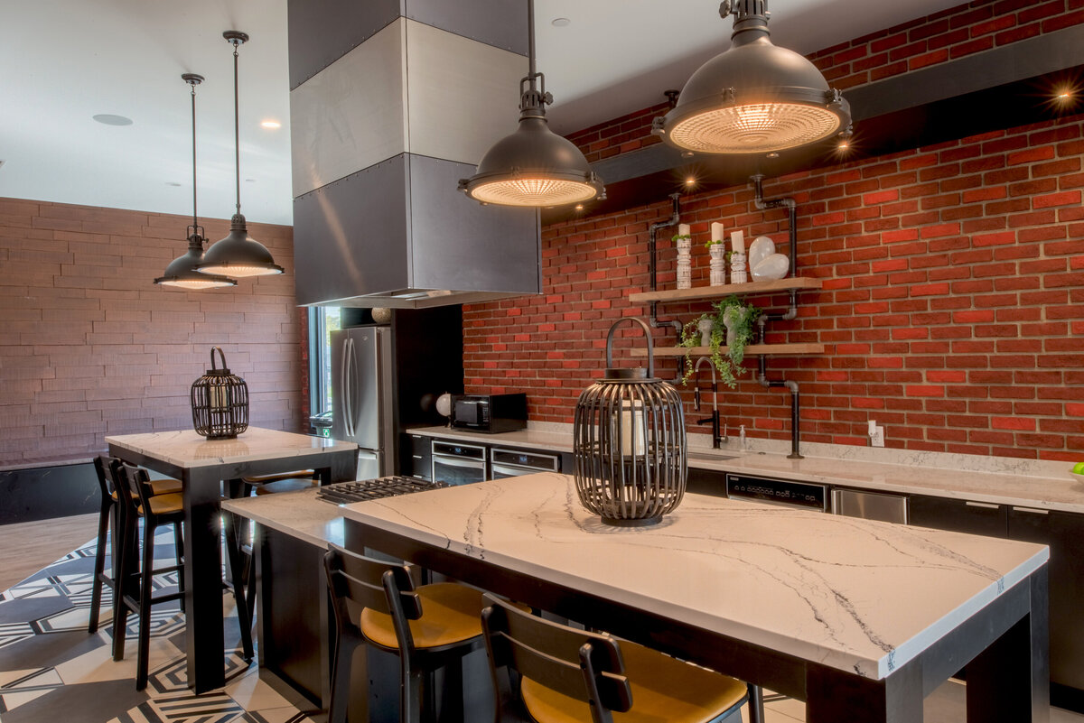 The Crossing Interior 008