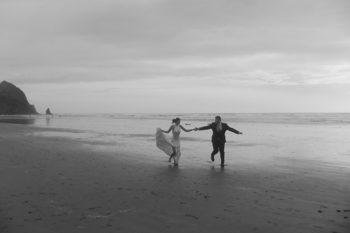 Cannon Beach Elopement Photographer_HK-117