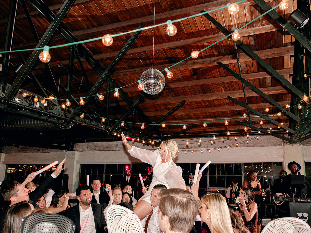 20223-11-11_Katie+DavidChenSneakPreviews_MollyMurphyPhotography-85