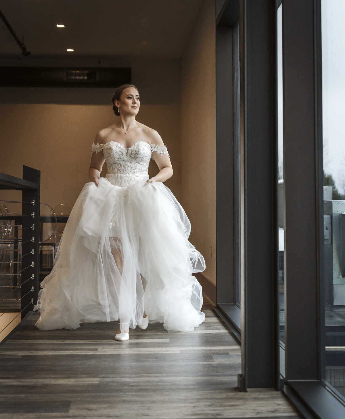 Buffalo, NY Rochester, NY and WNY wedding and engagement photographer. Jessica Stewart Photograpy The Sterling Clarence NY The Timberlodge Clarence NY Weddings
