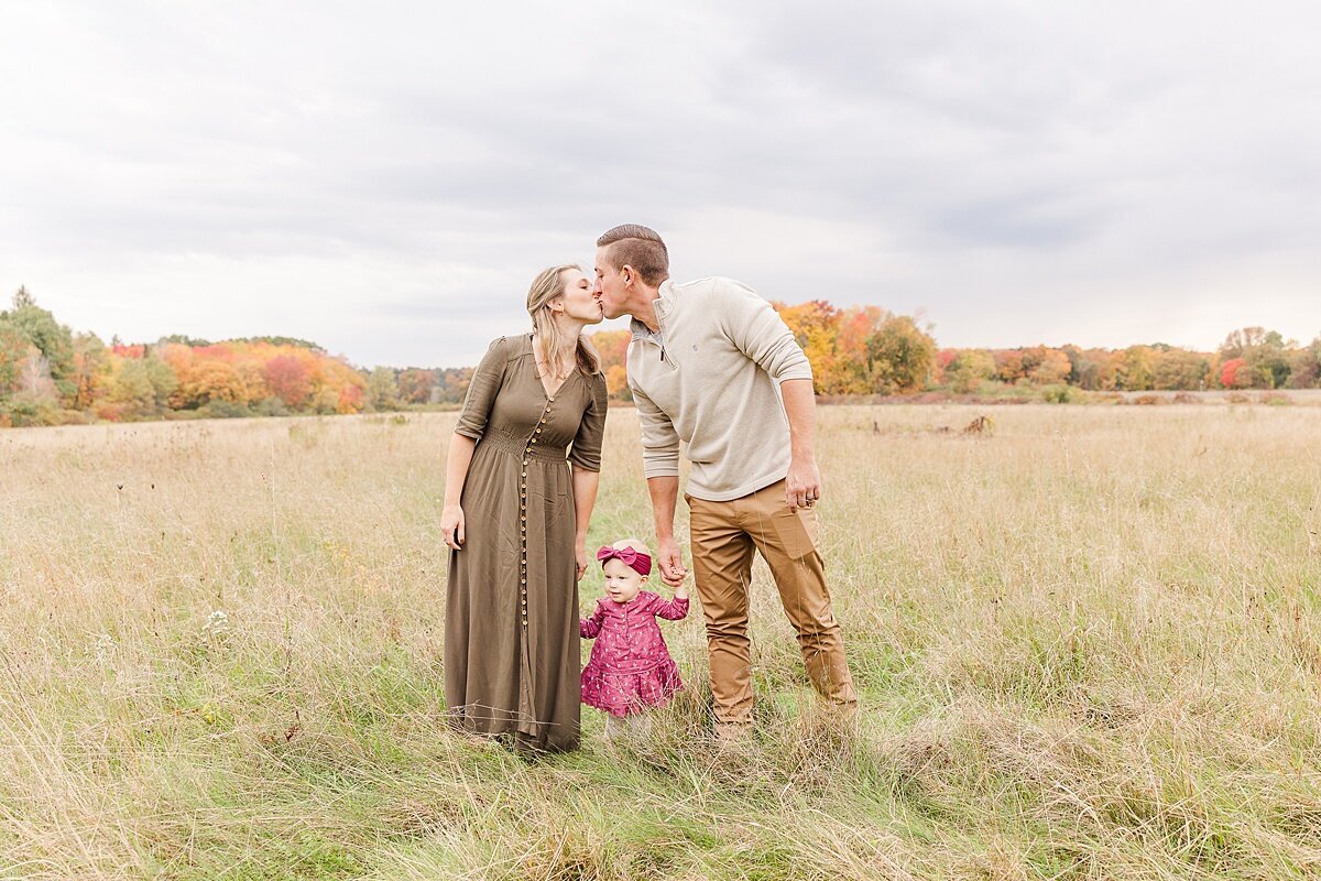 OutsiFamily Photo Session with Sara Sniderman Photography  at Cow Common, Wayland Massachusetts