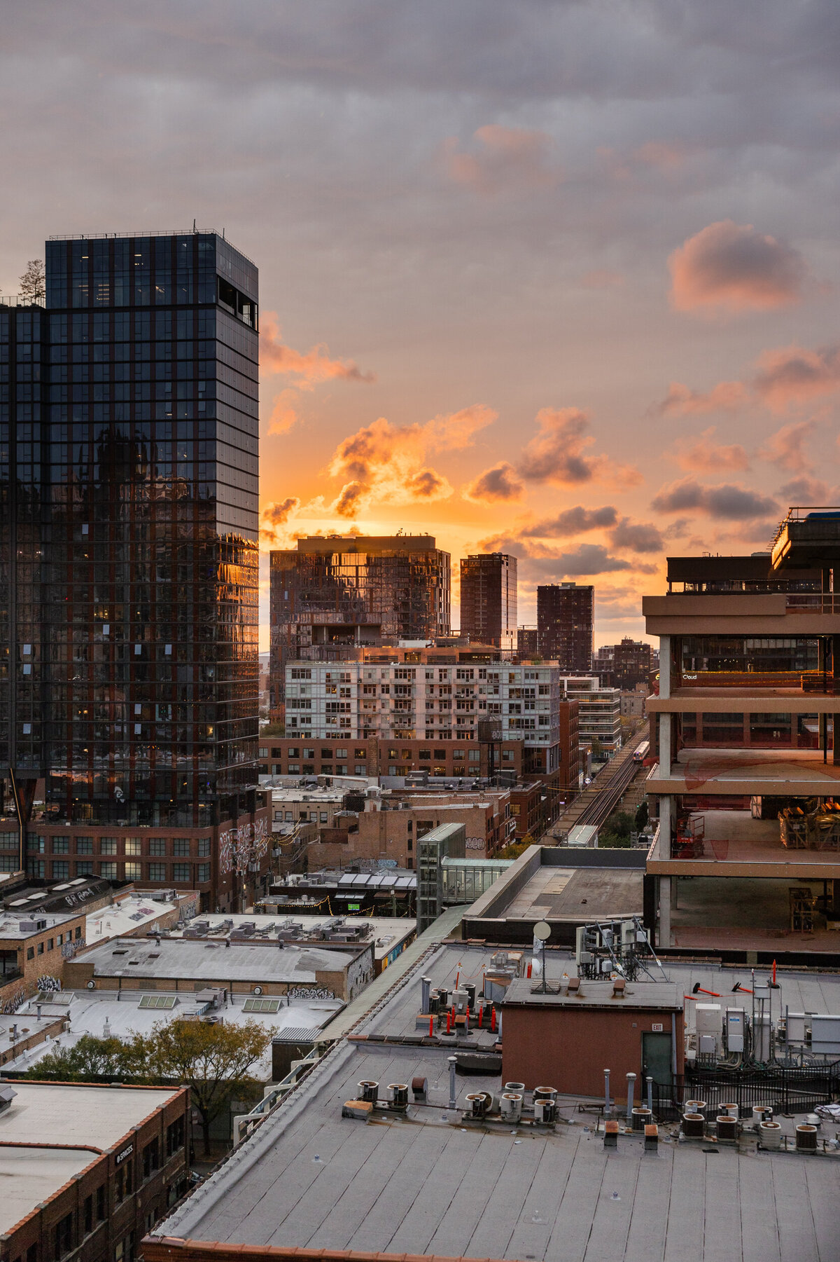 intimate-chicago-elopement-wedding-hoxton-hotel-photos-53