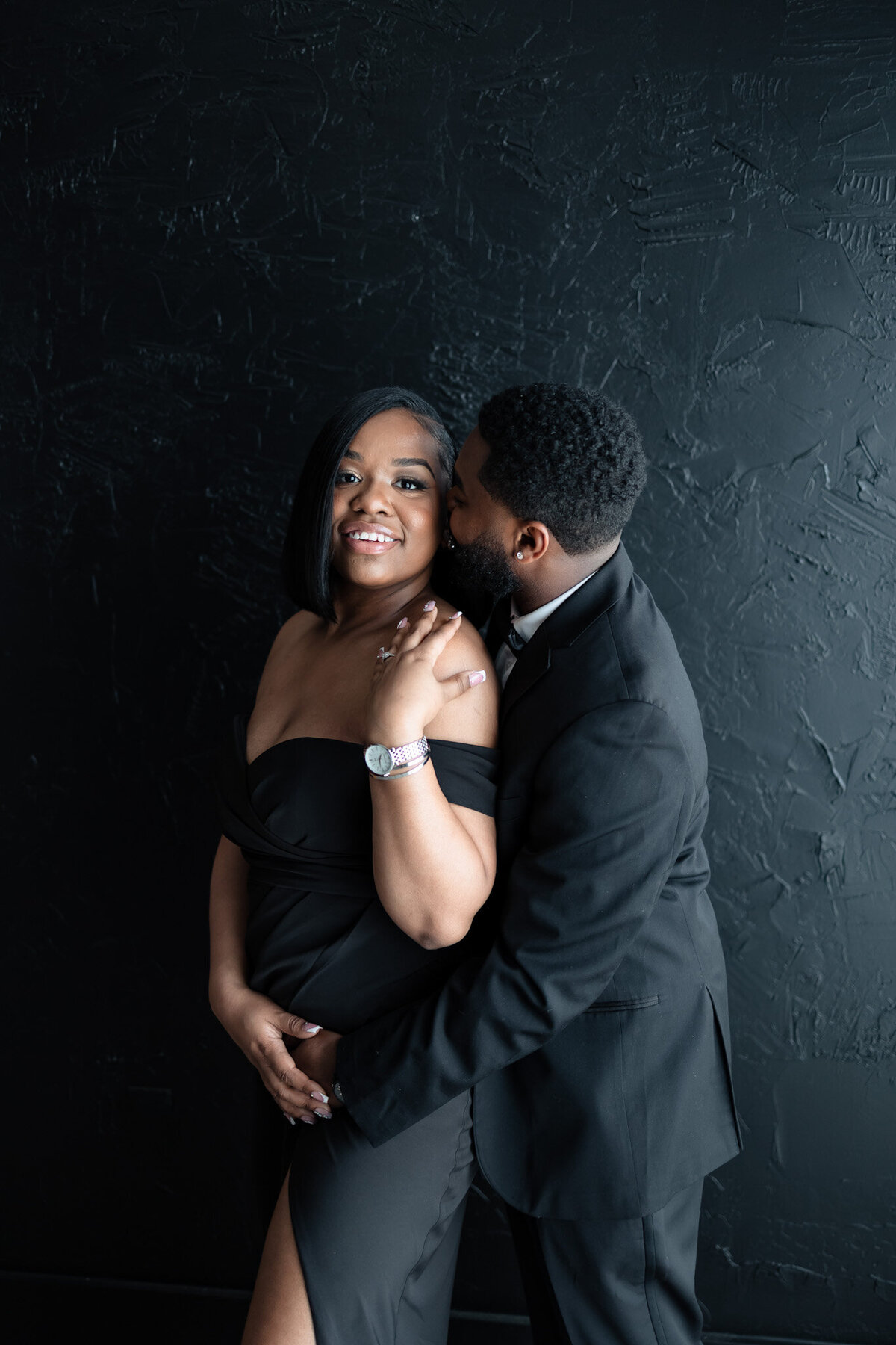 lexx-ronnell-richmond-engagement-session-modern-studio-photos