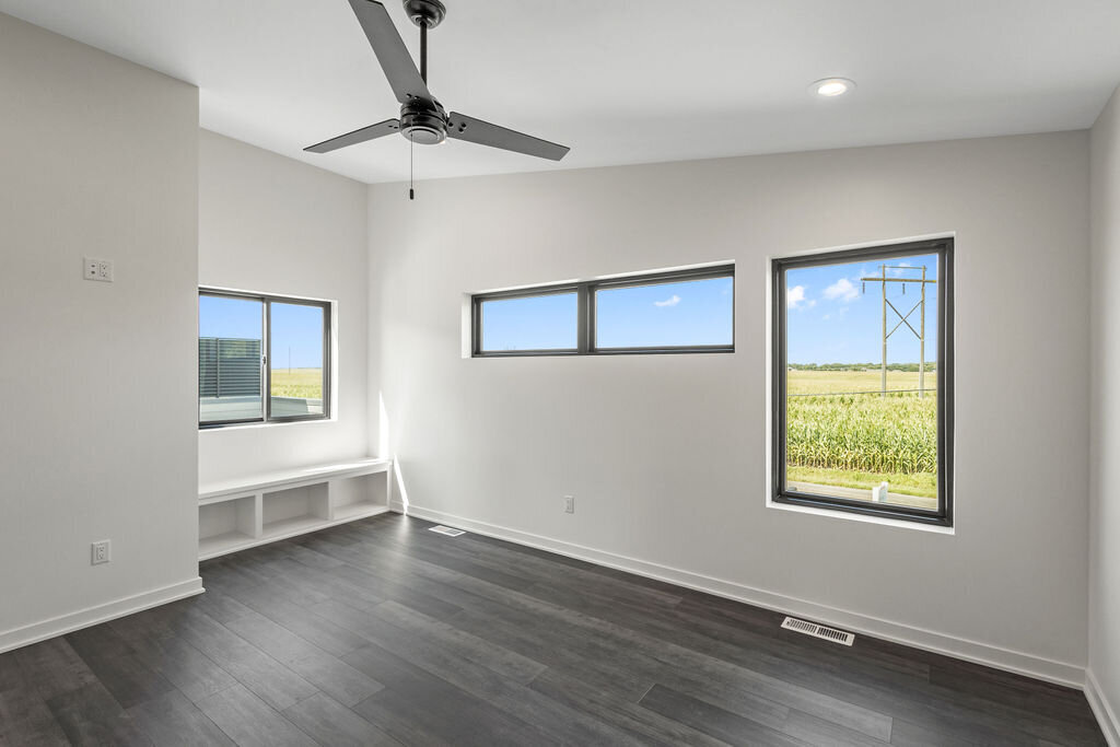 built_in_seating_master_bedroom_nook