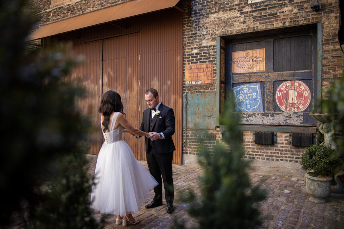 56Lucia-Lofts-Wedding-Photos-Lauren-Ashlely-Studios