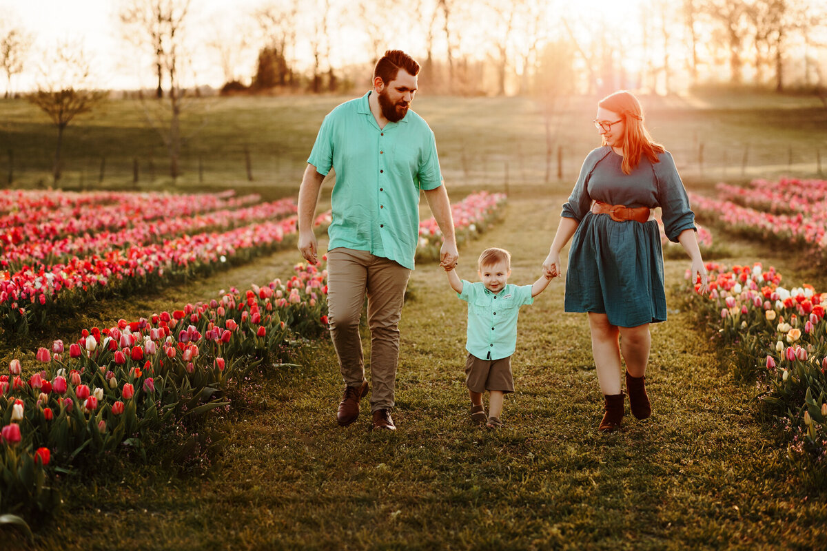 best Cave Springs family photographer, family portraits NW Arkansas, Bentonville baby photographer