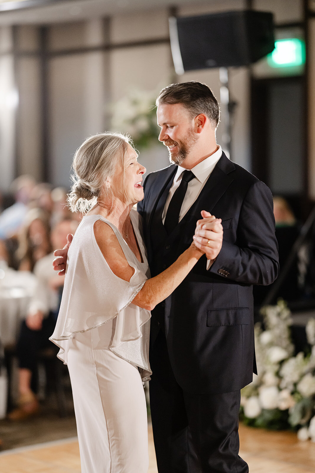 montage-deer-valley-summer-park-city-utah-wedding-logan-walker-425L-1997