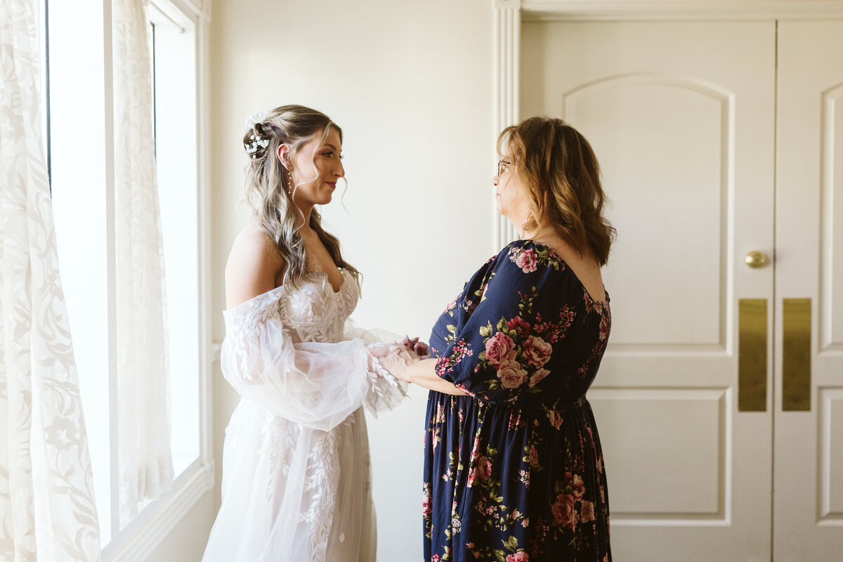 Ashton-Gardens-colorful-wedding-photographer-mcp-32