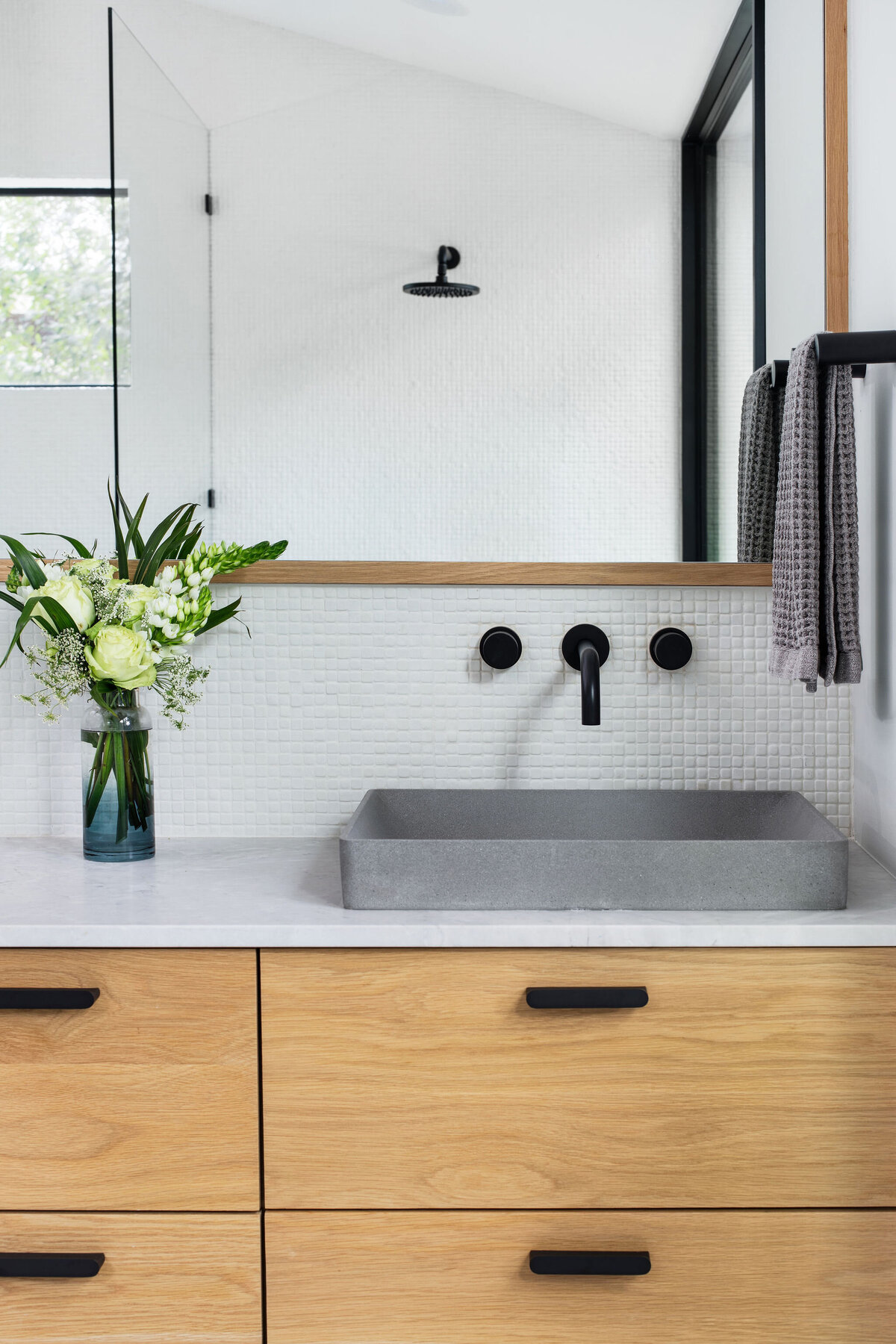 hello-home-modern-bathroom-wood-vanity-design-austin-luxury-home-interior-8