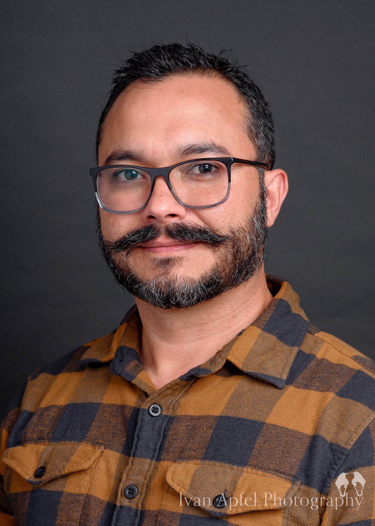 Broward-Ft-Lauderdale-Headshot-Photographer-Marketing-Designer-Ivan-Apfel-TLMD_Headshots-995