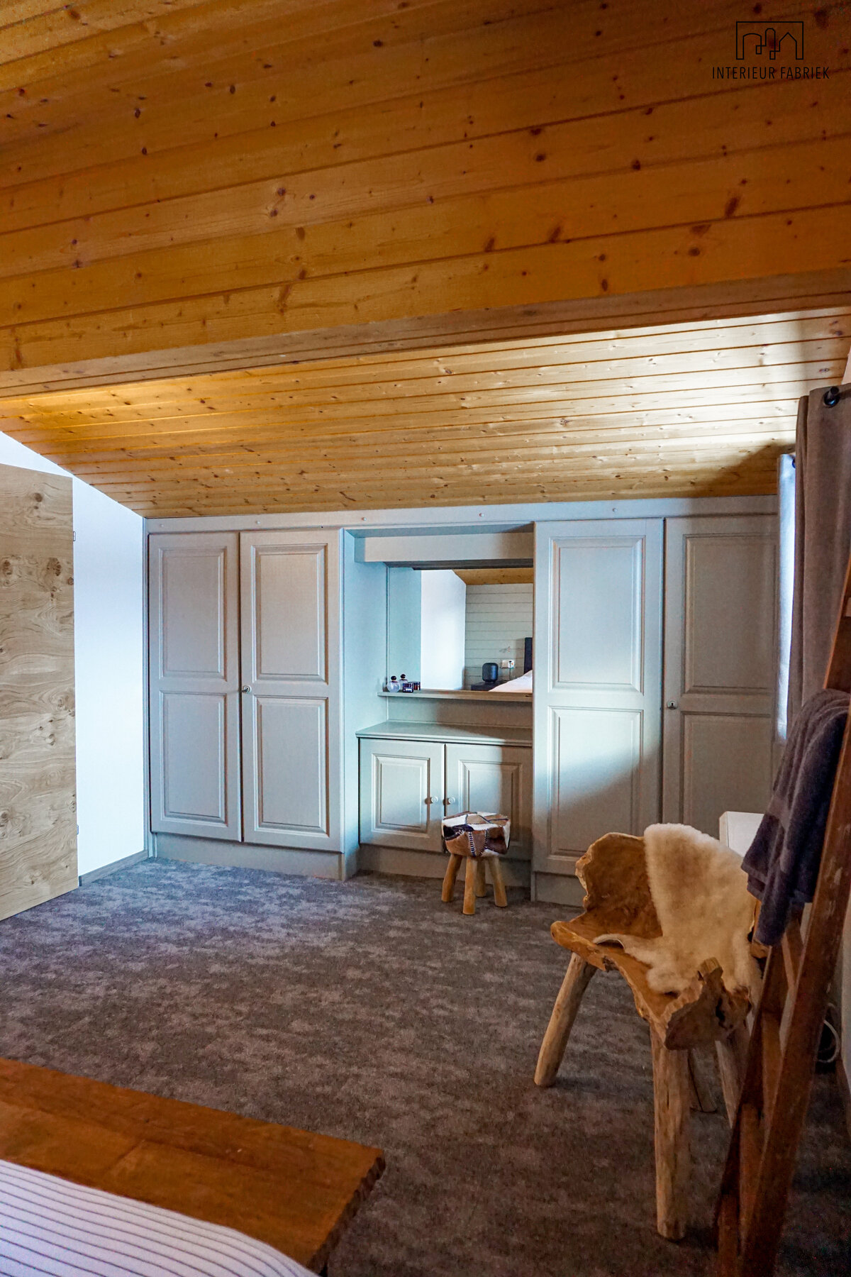 Interieurdesign Woerden, Interieurontwerpstudio Woerden, Interieurontwerper Woerden, Interior design Woerden, Interieurstudio Woerden, Interieur ontwerpen Woerden, Interieur ontwerp Woerden, Interieurinrichting Woerden, Interieurstylist Woerden, Interieurontwerp Woerden, Interieuradvies Woerden, Keukenontwerp Woerden, Keuken Woerden, Keukeneiland Woerden, Zwarte keuken Woerden, Wijnklimaatkast Woerden, Badkamerontwerp Woerden, Badkamer Woerden, Meubilair Woerden, Toilet Woerden, Toiletontwerp Woerden, Vakantiehuisontwerp Woerden, Vakantiehuis Woerden, Inloopdouche Woerden, Regendouche Woerden, Betonlooktegel Woerden, Slaapkamerontwerp Woerden, Slaapkamer Woerden, Ronde Spiegel Woerden,