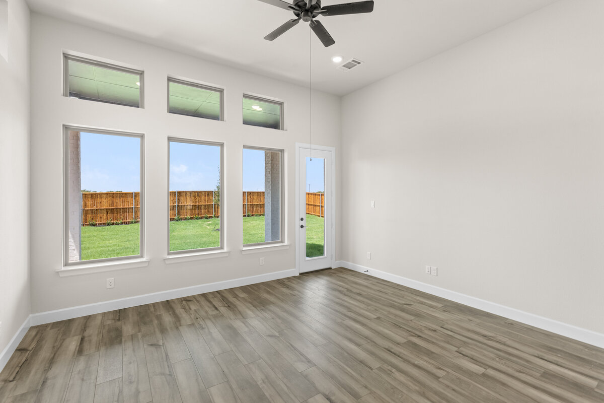16941 Leatherflower- Living Room-1