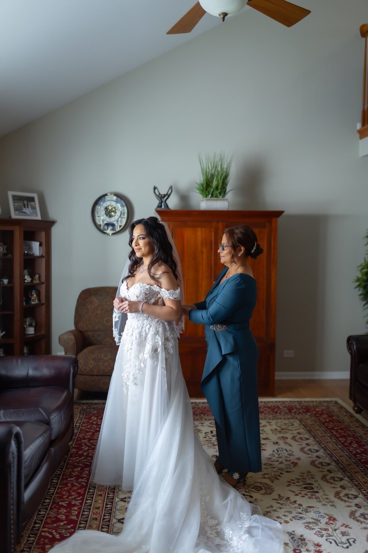 Andrea & Jose Wedding, Independence Grove, Libertyville, IL, 10-19-25, Maira Ochoa Photography-0258