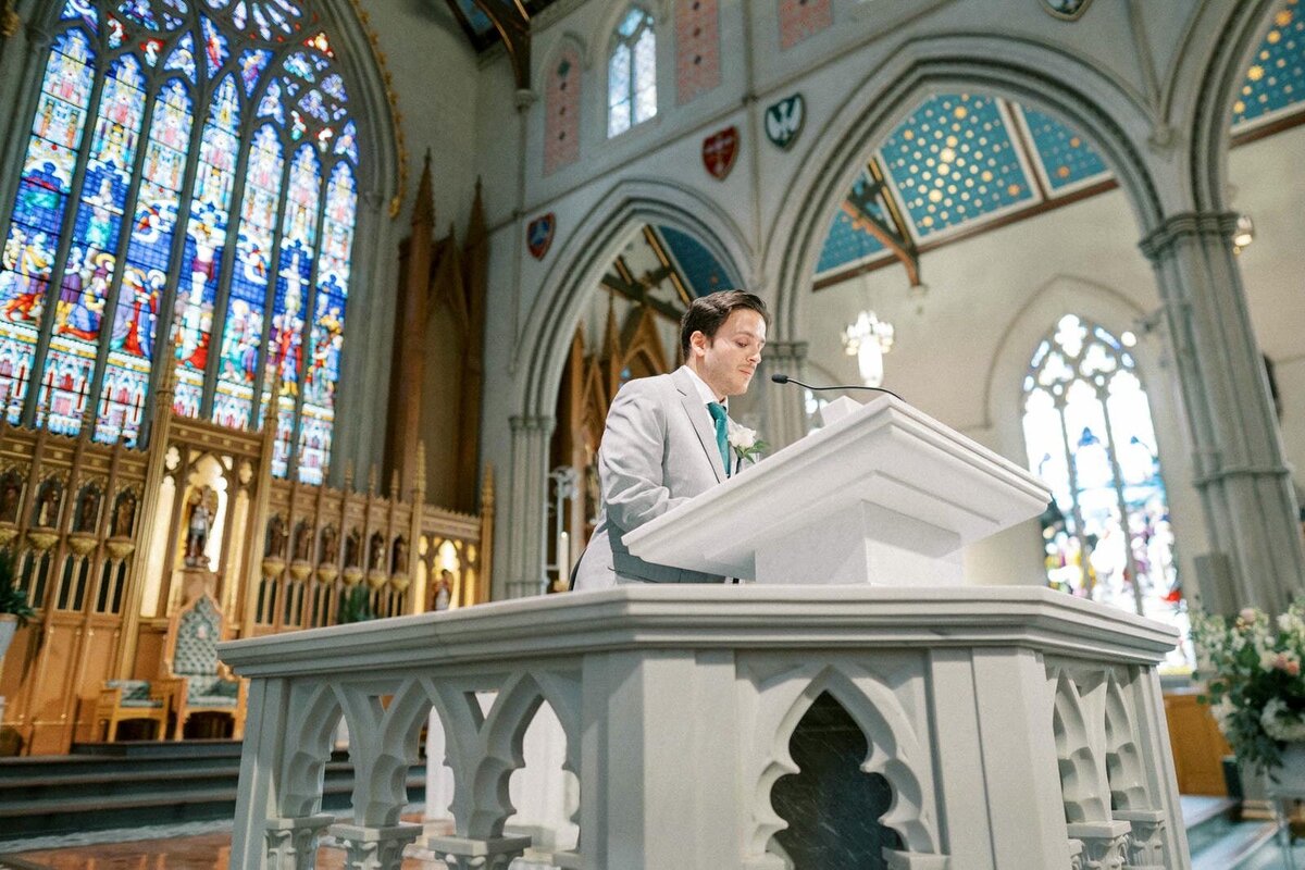 W10-Wedding-St-Michaels-Cathedral-Basilica-Jennifer-and-Anthony-2024-10-19-2500px-1115