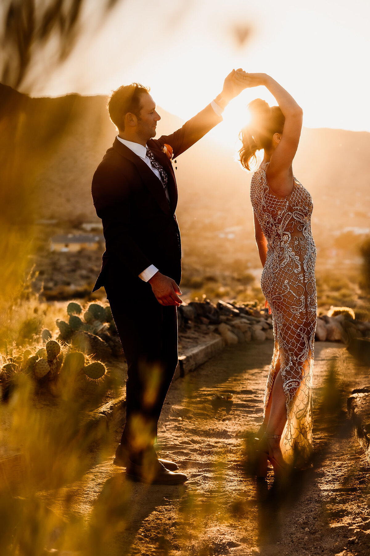 ArcherInspiredPhotography-MelissaandLesterWedding-SacredSandsJoshuaTree-CouplePortraits-247