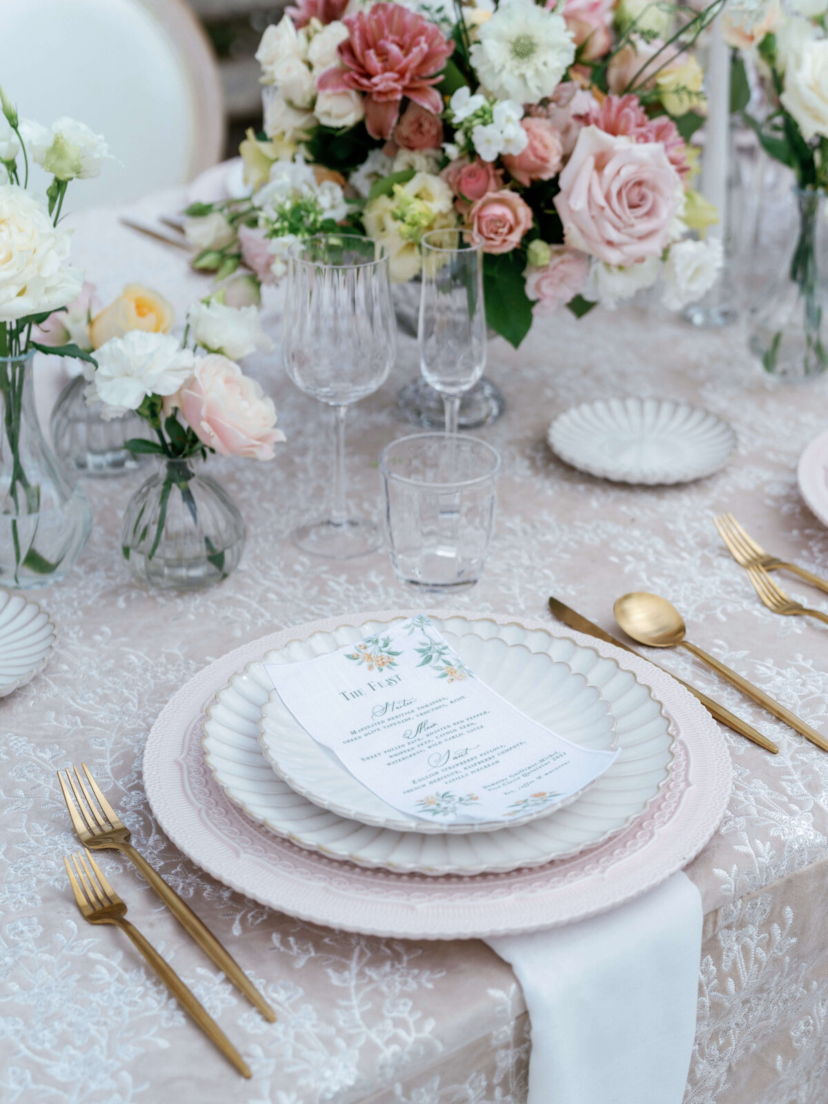 English countryside destination wedding in the Cotswolds