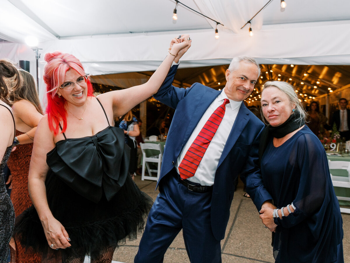 pittsburgh-wedding-photographer-phipps-botanic-gardens-conservatory-wedding-outdoor-lgbtq-luxury-photography-light-and-airy93