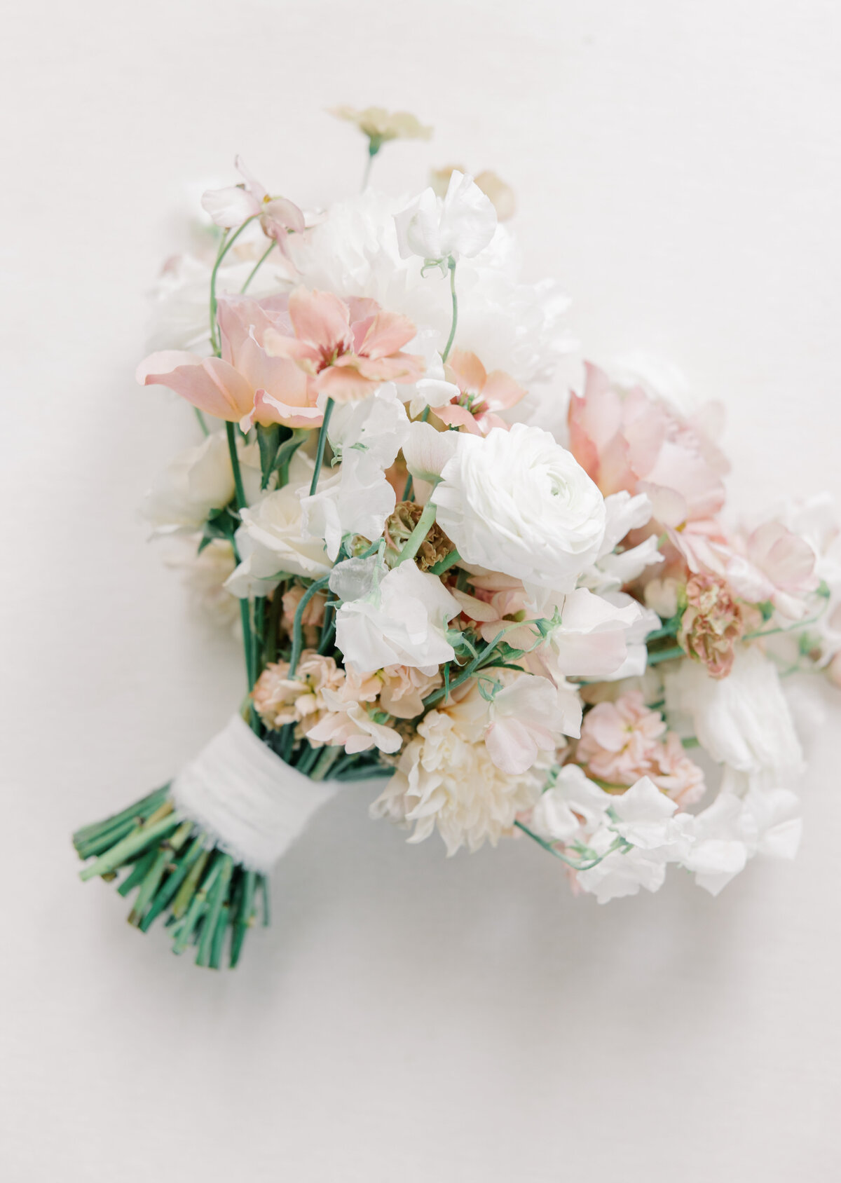 Molly Sue Photography New Jersey + East Coast Wedding Photographer Romantic Imagery Engagement Lifestyle Heirloom Wedding Albums58