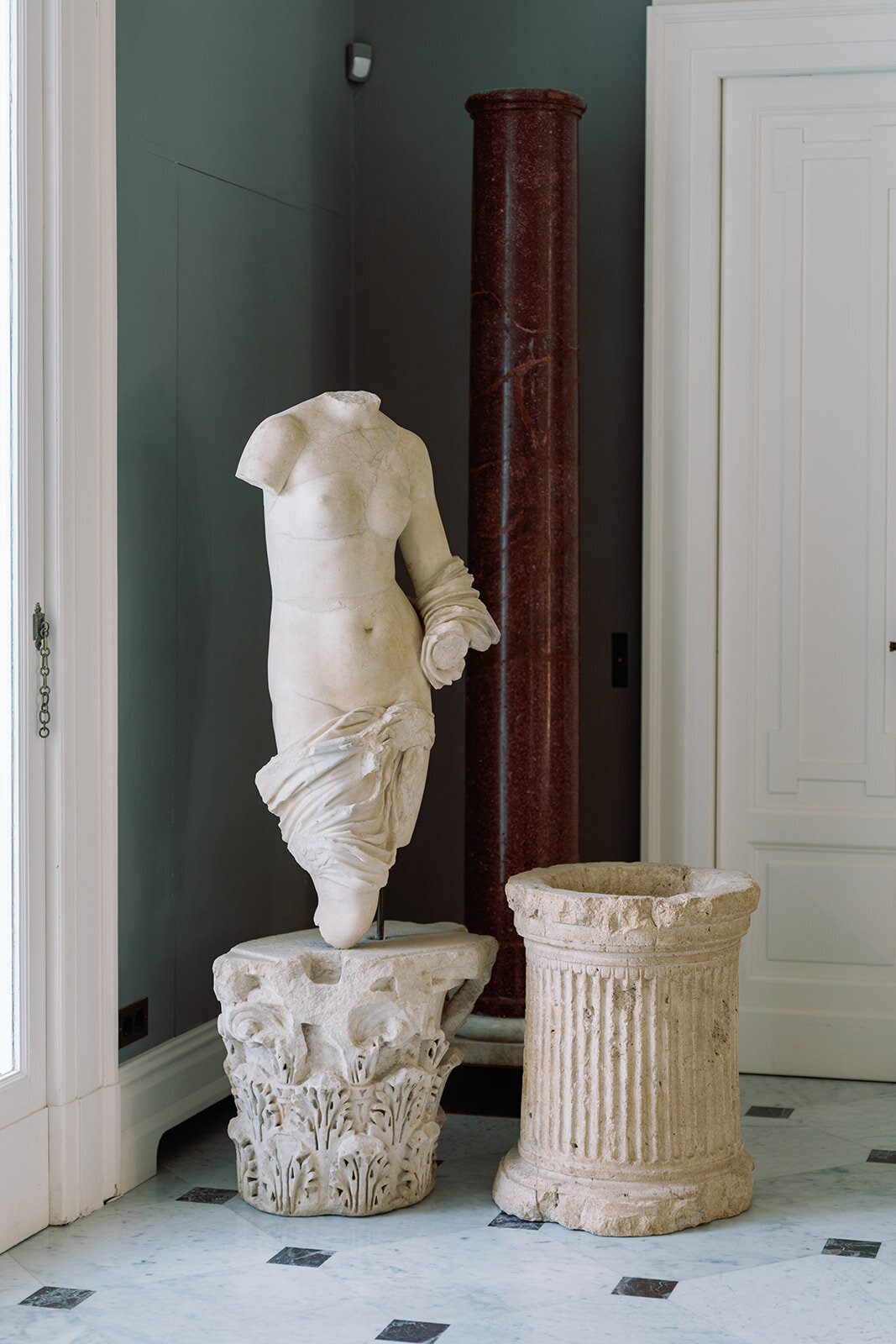 Ian & Frankie Italy Wedding - Scene Setting-51