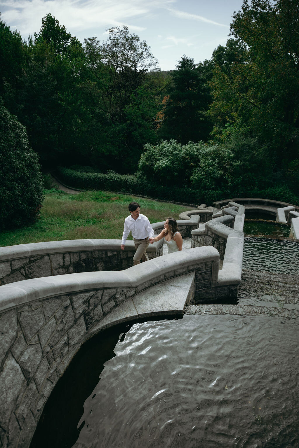 meredith-michel-photography-romantic-stone-stairs-walk-hand-in-hand-richmond-va