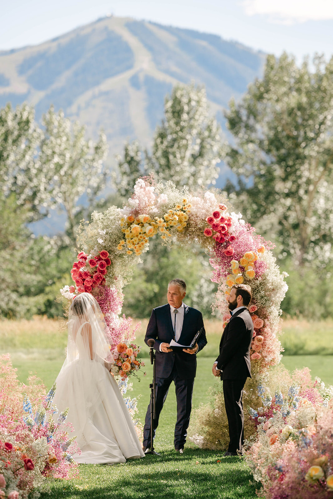 Olivia&TomSneakPeeks(Wedding)-99