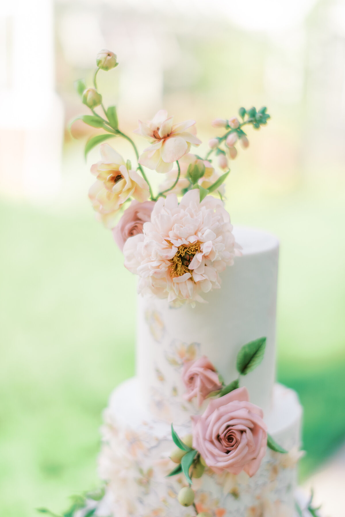 Romantic Wedding Cake Jisoo Cake Designs Inn at Perry Cabin