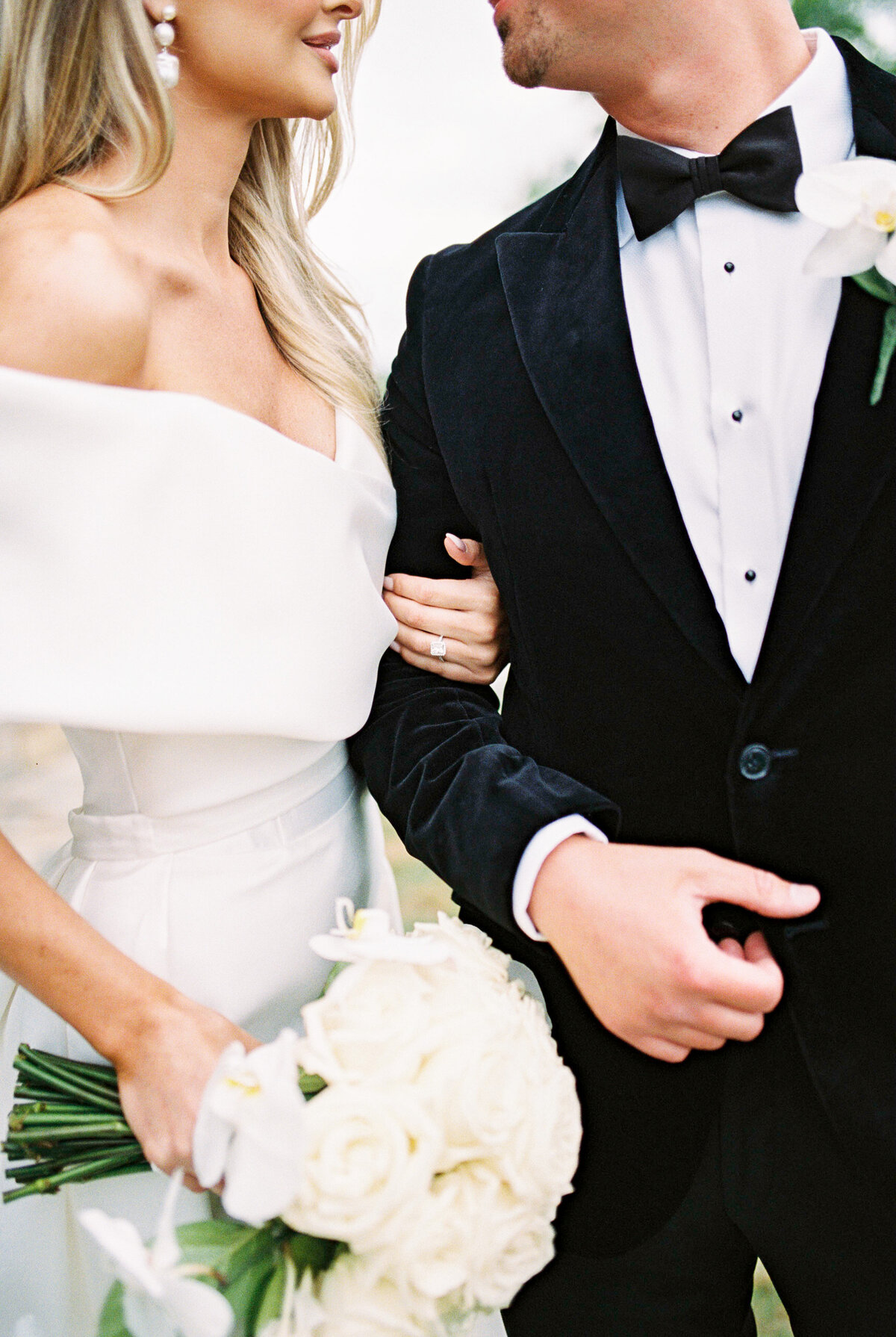Barn at Smith Lake Wedding Photographer-77