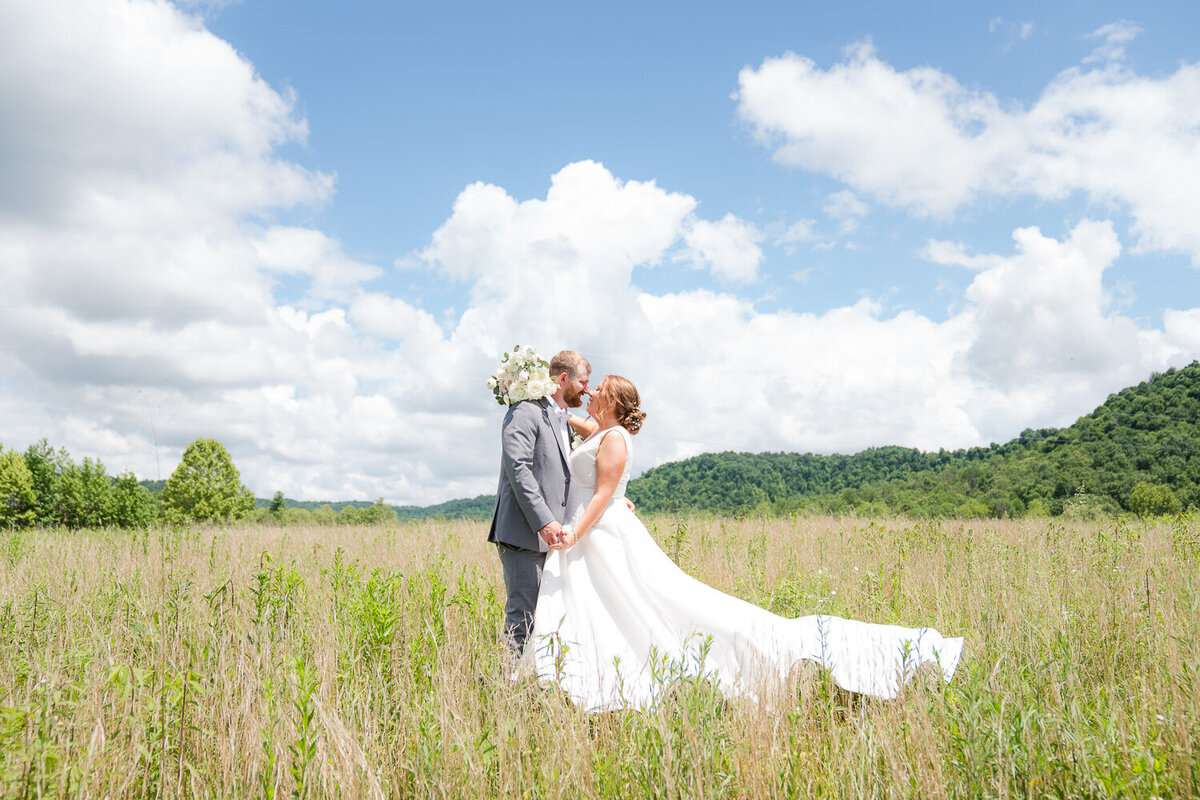 wedding-sunshine-spring-bride-groom-1
