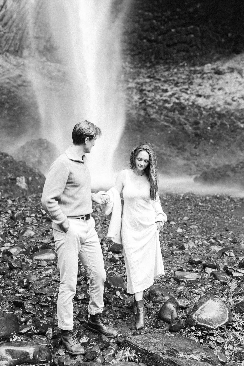 AJ Photography Armando Nevarez Wedding Photographer Filmmaker Cannon Beach Latourell Falls Oregon Weddings Elopement Elopements Photography Adventure Emotive Documentary1 (26)