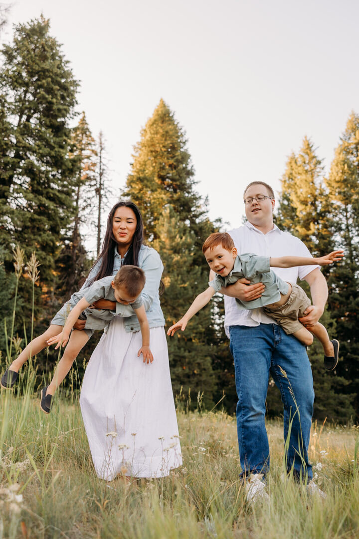 Binder Family 2025-79