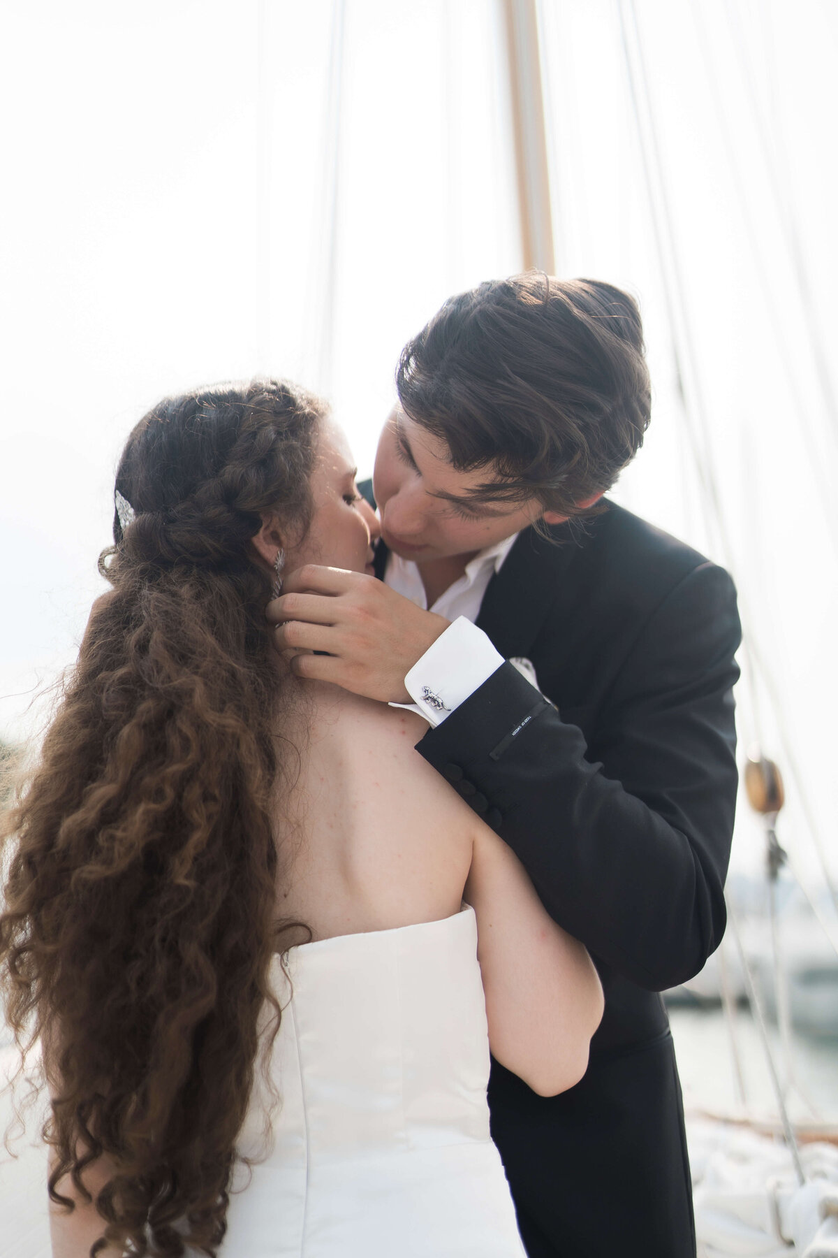 0393 The Anitra Boat Wedding Proposal  Toronto Hamilton Editorial Lisa Vigliotta Photography Nobl Events