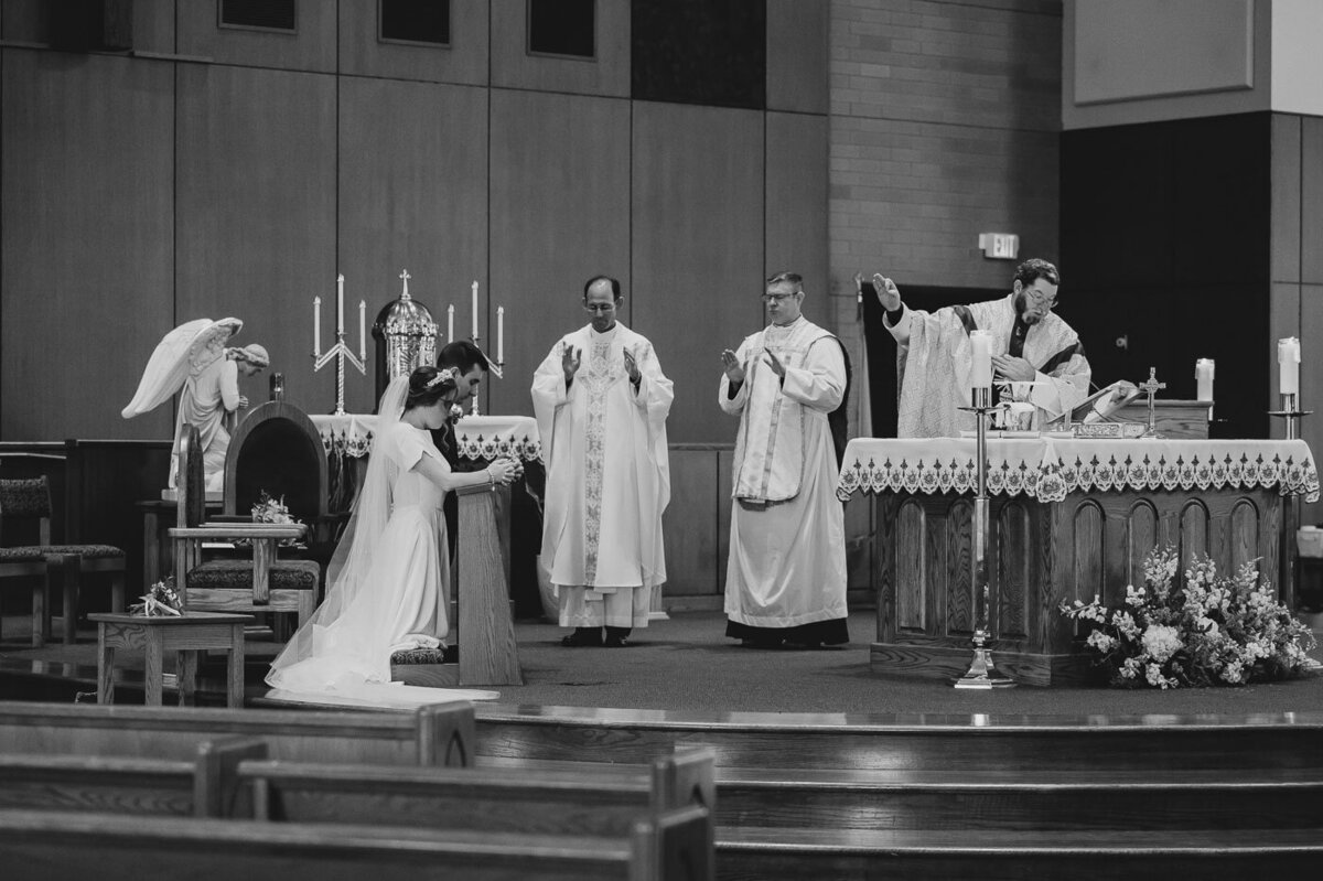 St-Maxmilian-Kolbe-catholic-wedding-liberty-township-ohio33