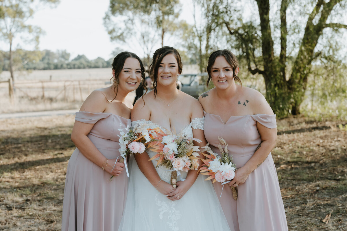 bright-beechworth-wanagaratta-wedding-photograher_095