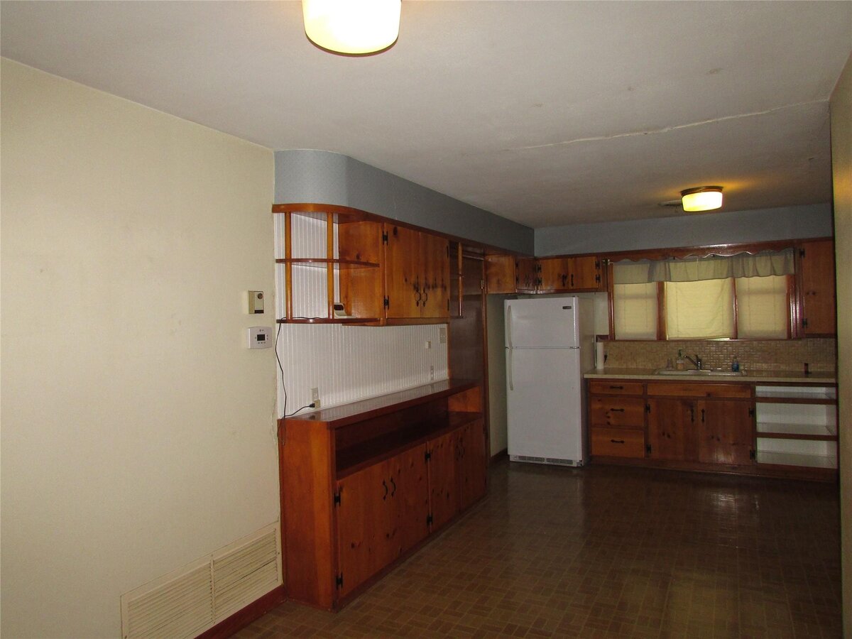 6 kitchen view 2