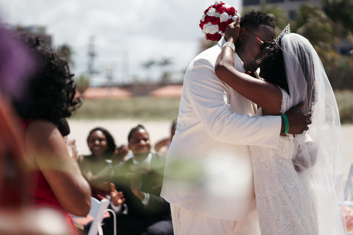 hollywood-beach-florida-destination-wedding (6)