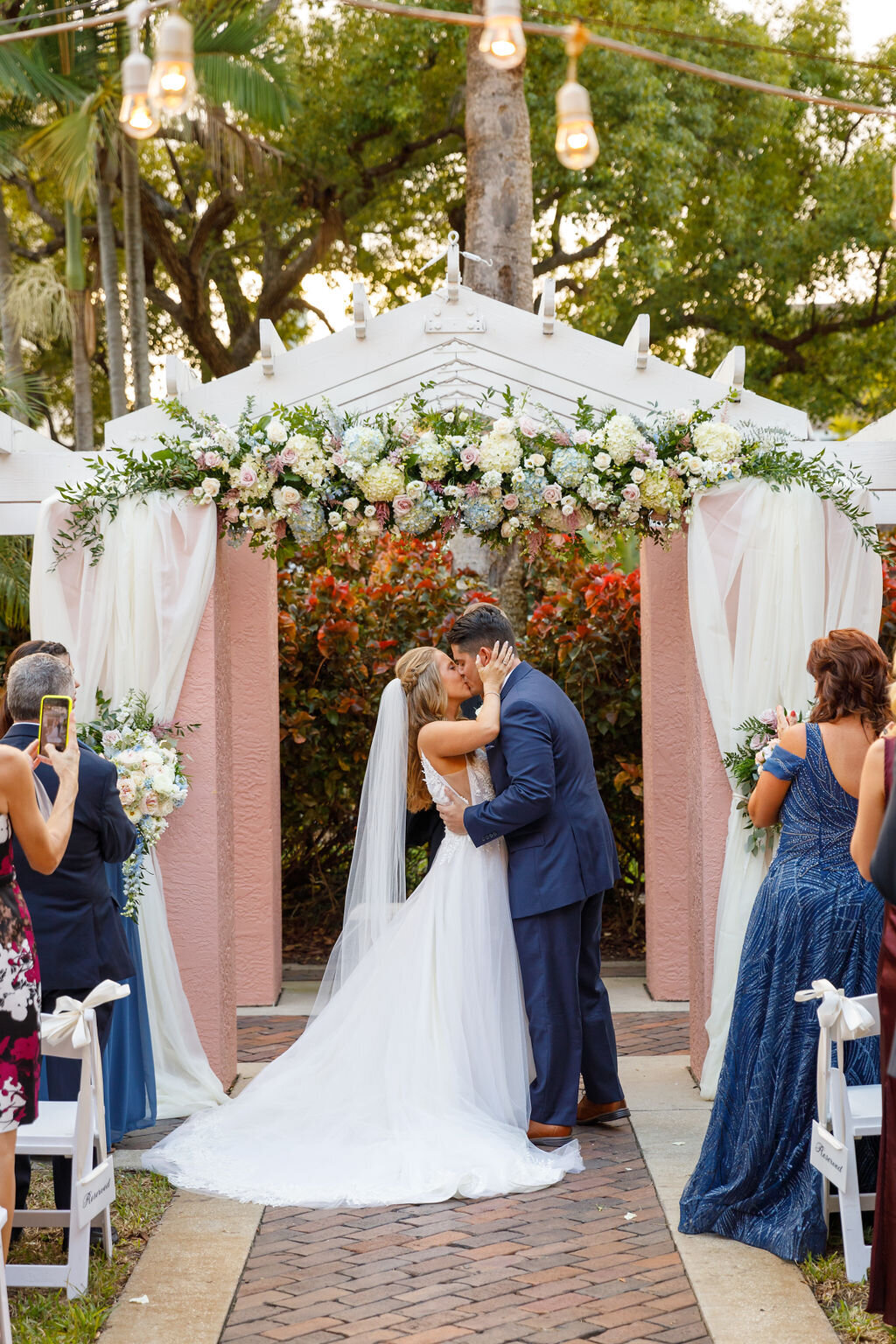 lockwood-photo-the-vinoy-florida-elopement-chantilly-chic-celebrations-1