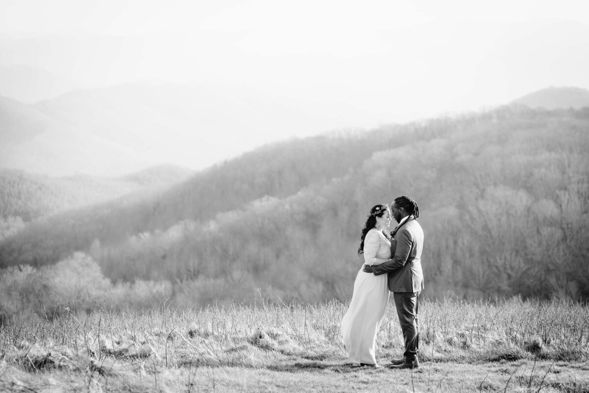 Max-Patch-Sunset-Mountain-Elopement-9