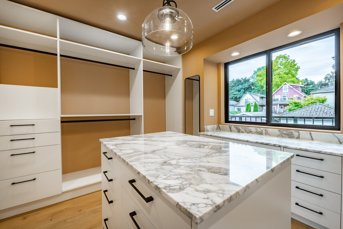 112 E 19th Ave-51