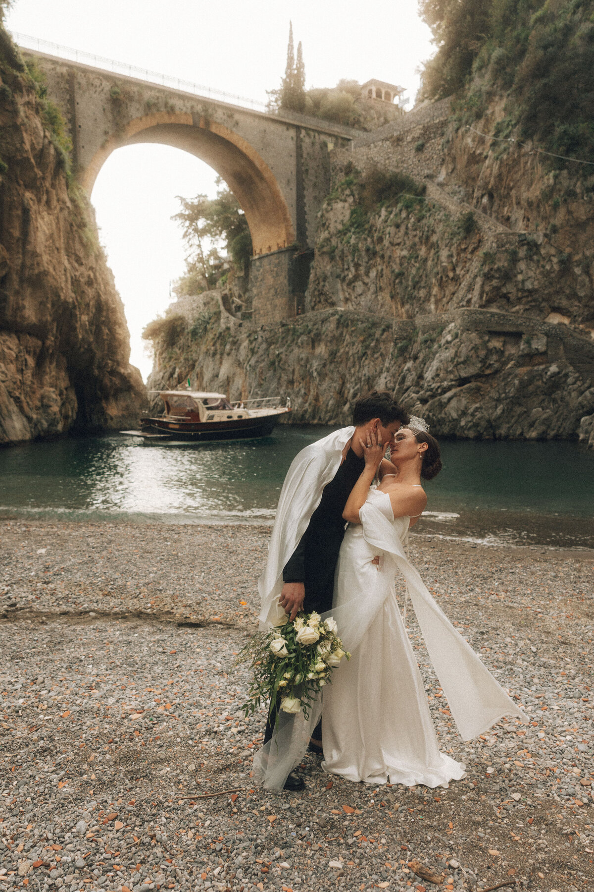 fiordo-di-furore-amalfi-coast-arch-beach-grotto-romantic-wedding-elopement-italy-188