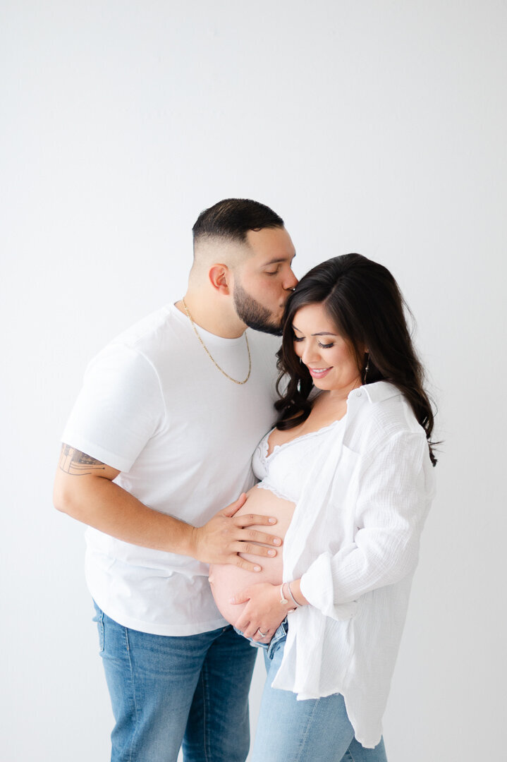 maternity photographers nwa-8644