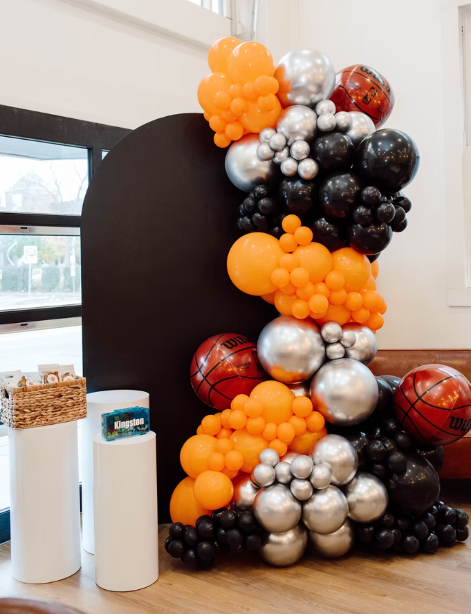 Bellevue sports balloons with backdrop