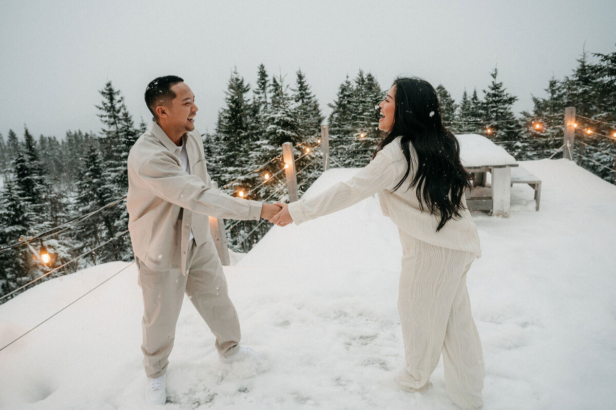 S-R_Winter-Elopement-Quebec-187